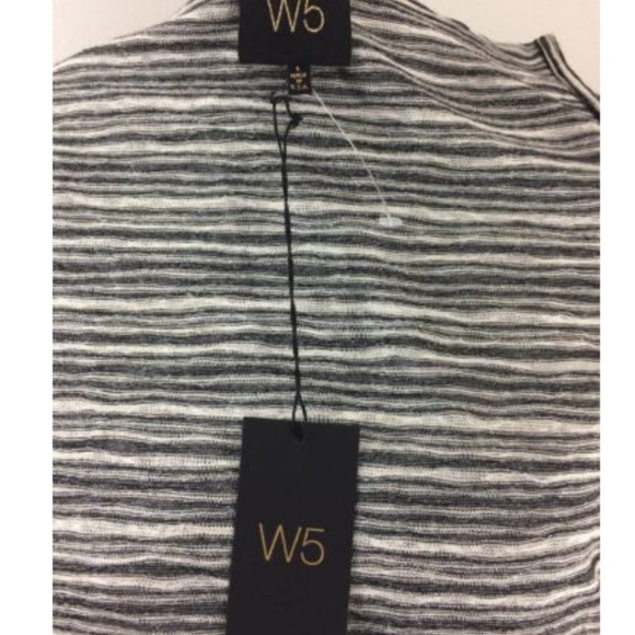 W5 Womens NEW Asymmetrical Knit Stripe Size Large - Picture 8 of 8